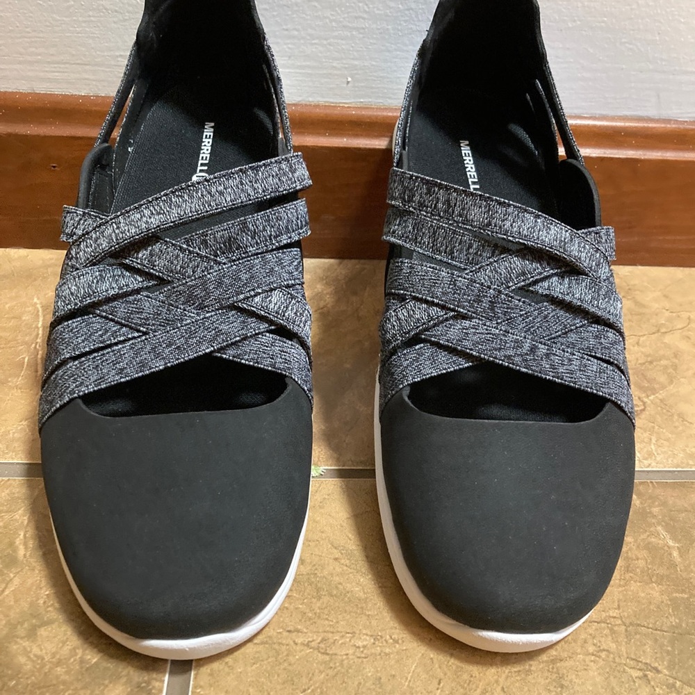 Merrell flat size 8.5 - Picture 2 of 4